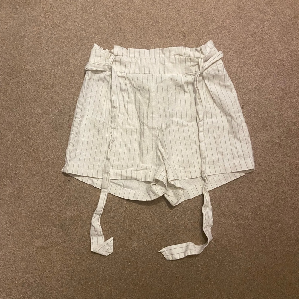 White tie shorts